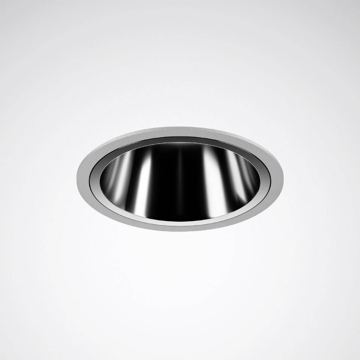 Runde Einbauleuchte mit silbernem Rahmen in einem weißen Hintergrund. Die Leuchte wirkt modern und minimalistisch.