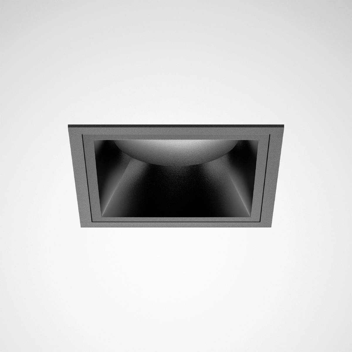Quadratische, schwarze Einbau-Deckenleuchte mit schlichter, moderner Ästhetik, geeignet für Innenräume.