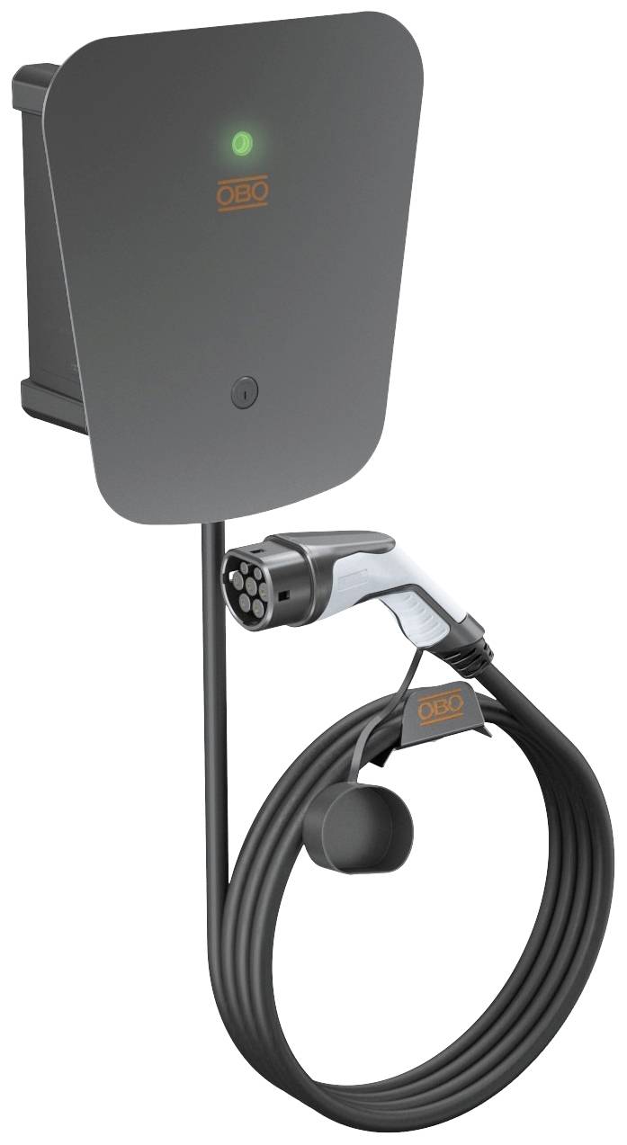 Elektroladestation mit Kabel und Stecker, an der Wand montiert. Eine kleine grüne Leuchte zeigt Betriebsbereitschaft an.