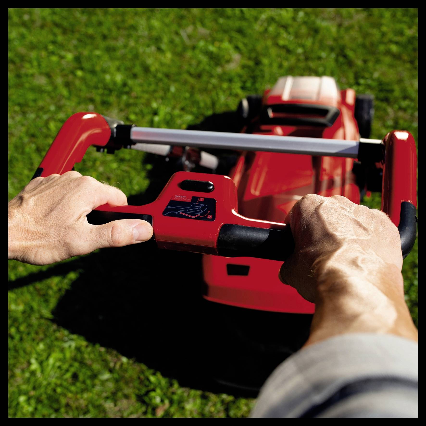 Einhell Professional RASARRO 36/40 (2x4.0Ah) Akku Akku-Rasenmäher inkl. 2. Akku, Einstellbarer Holm 18V Schnittbreite (max.) 40cm