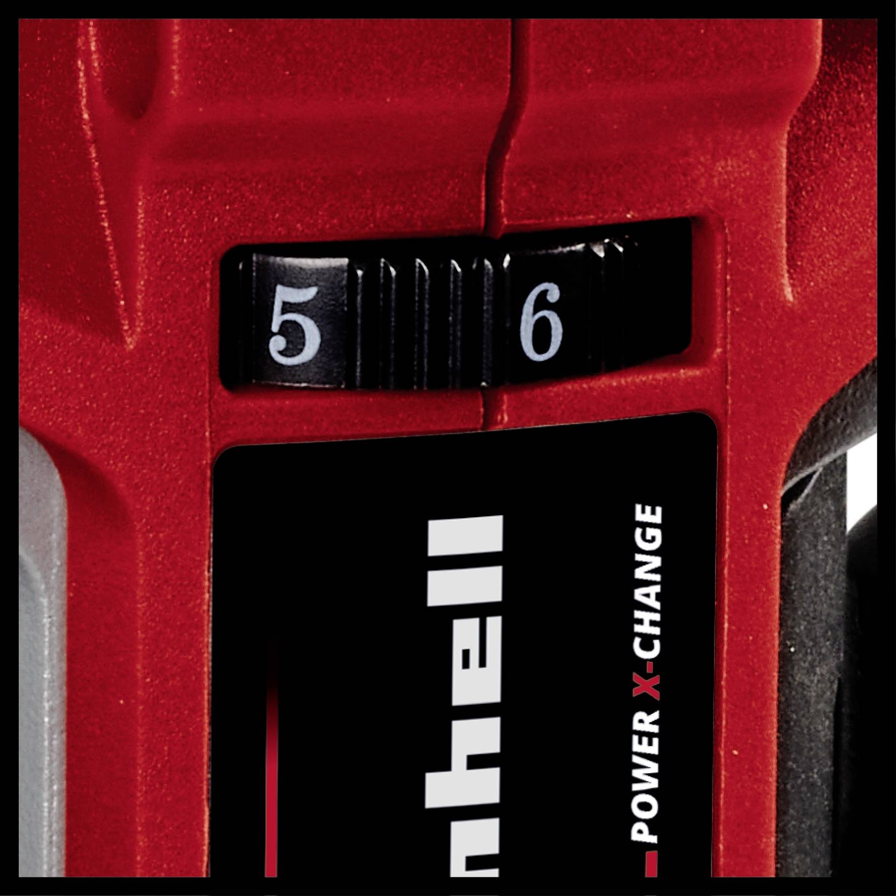 Rotes Elektrowerkzeug mit schwarzem Einstellrad für Geschwindigkeitsregelung, markiert mit '5' und '6'. Textelement 'POWER X-CHANGE'.