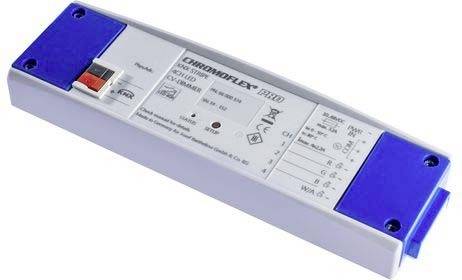 Elektronisches Gerät mit blauem und weißem Gehäuse, Schalter und Anschlüssen, beschriftet mit technischen Spezifikationen.