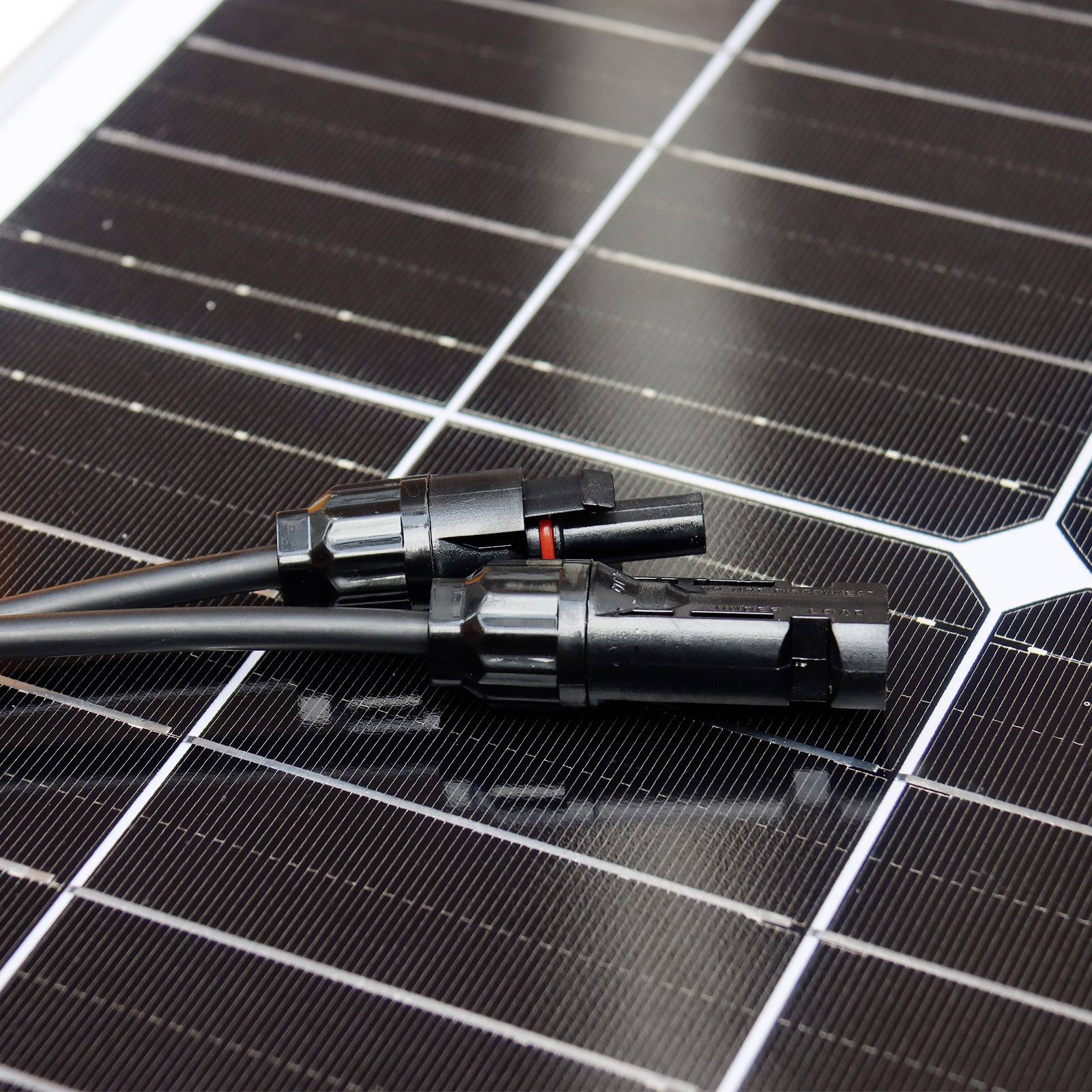 Solar-Set 400W Solaranlage 400 Wp inkl. Anschlusskabel, inkl. Laderegler, inkl. Wechselrichter, inkl. Akku