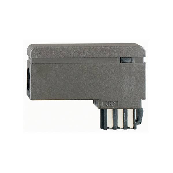 Ein rechteckiger, grauer elektrischer Stecker mit vier schwarzen Kontaktstiften. Geeignet für Elektroinstallationen.