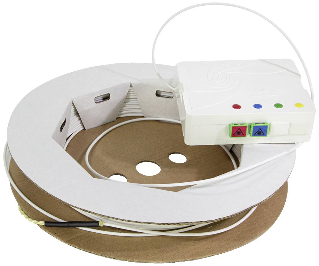 Rolle mit weißem Kabel und elektronischer Steuerbox mit vier Tasten in verschiedenen Farben.