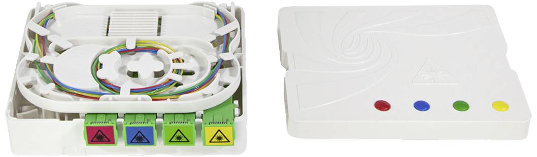 Ein offenes Glasfaser-Verteilermodul mit farbigen Kabeln und Schutzhülle, um den Anschluss von Glasfaserkabeln zu organisieren.