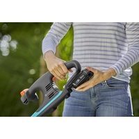 GARDENA EasyCut 40/18V P4A sol Akku Heckenschere ohne Akku, ohne Ladegerät 18V Li-Ion 400mm GARDENA EasyCut 40/18V P4A sol Akku Heckenschere ohne Akku, ohne Ladegerät 18V Li-Ion 400mm