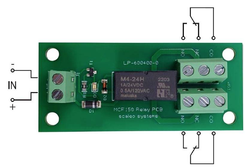 Grüne MCF150-Relaisplatine von Scaleo Systems mit Anschlussklemmen und Schaltplan. Geeignet für 12V/DC und 120V/AC Anwendungen.