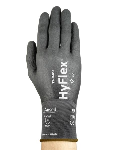 Dunkler Arbeitshandschuh mit der Aufschrift 'HyFlex' und 'Ansell', zeigt Zertifizierungen und Größe '9', hergestellt in Sri Lanka.