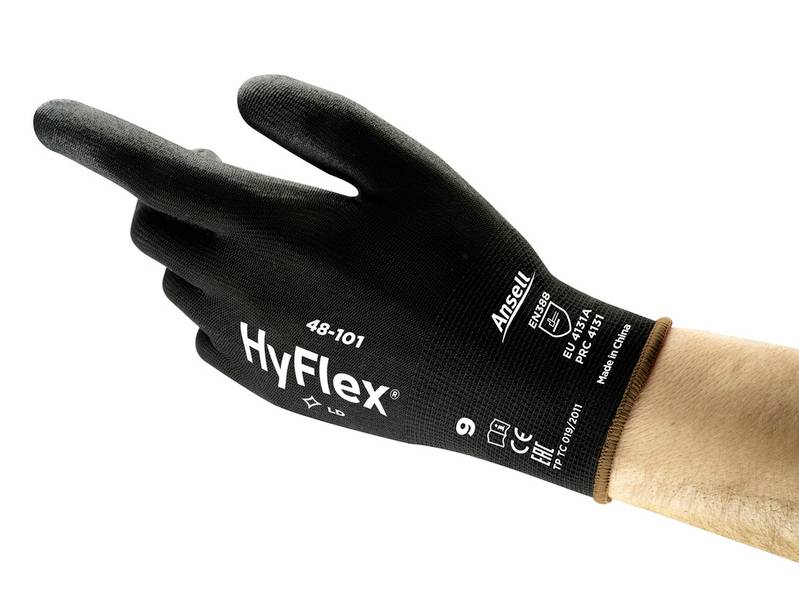 Schwarz-grauer Schutzhandschuh der Marke HyFlex, Modell 48-101, auf einer Hand getragen. Geeignet für mechanische Arbeiten.