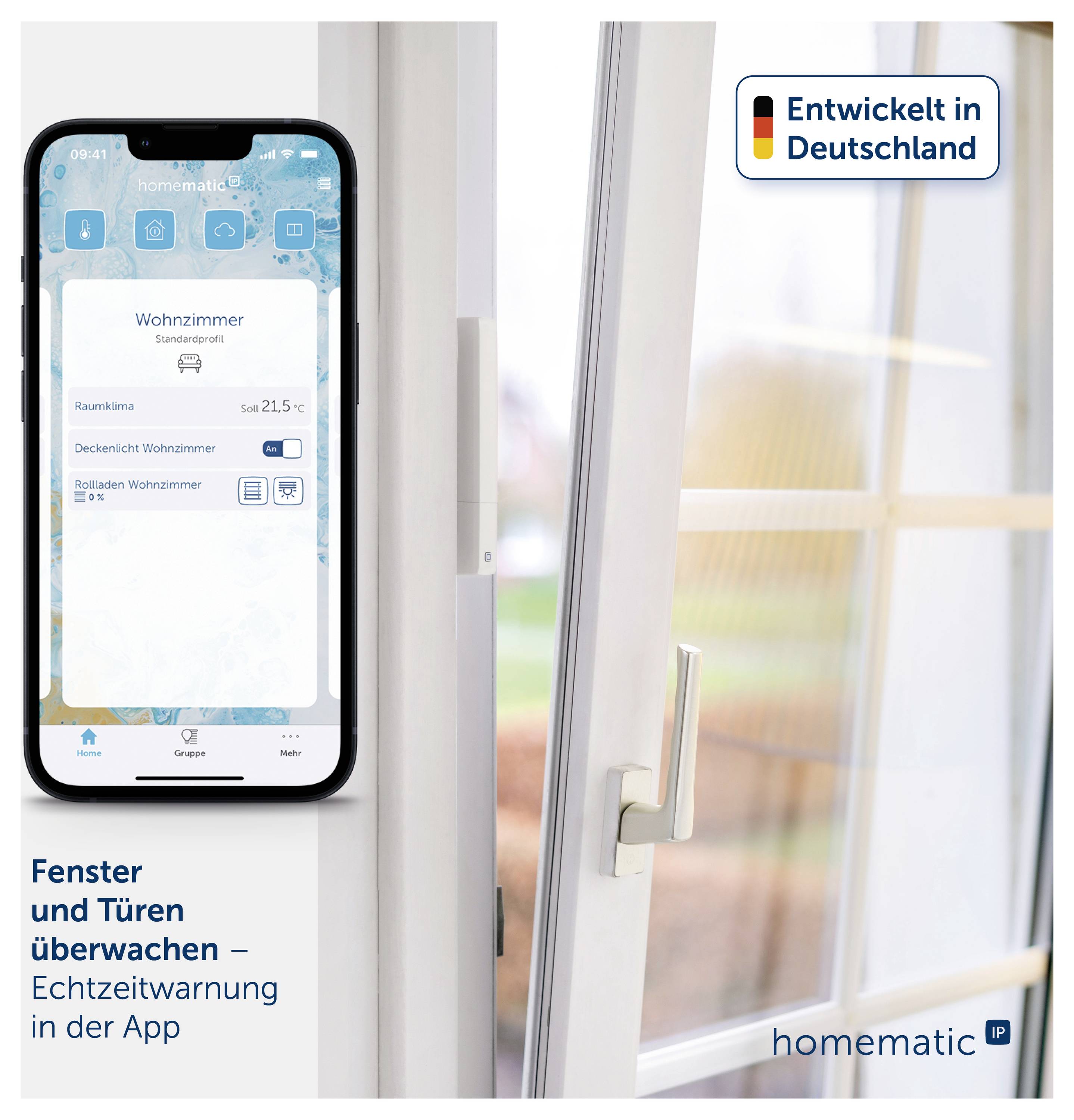 Smartphone mit Smart-Home-App zur Überwachung von Fenster und Tür; daneben ein gekipptes Fenster. Text: 'Fenster und Türen überwachen – Echtzeitwarnung in der App'.