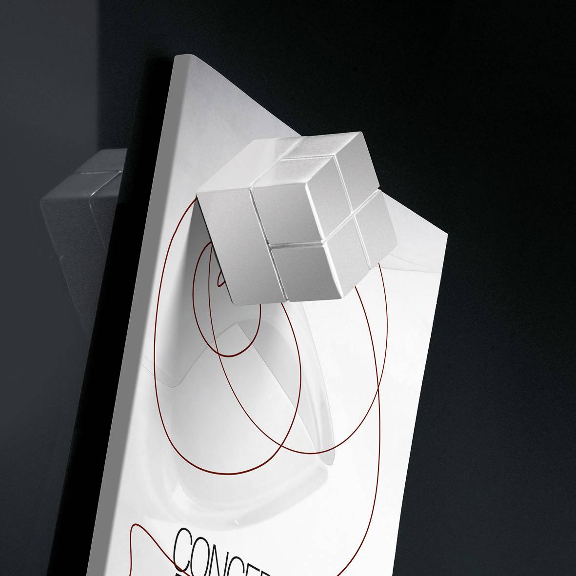 Weißer Würfel, schwebend vor einem abstrakten Kunstwerk mit roten Linien auf schwarzem Hintergrund; Thema: Konzept und Symmetrie.