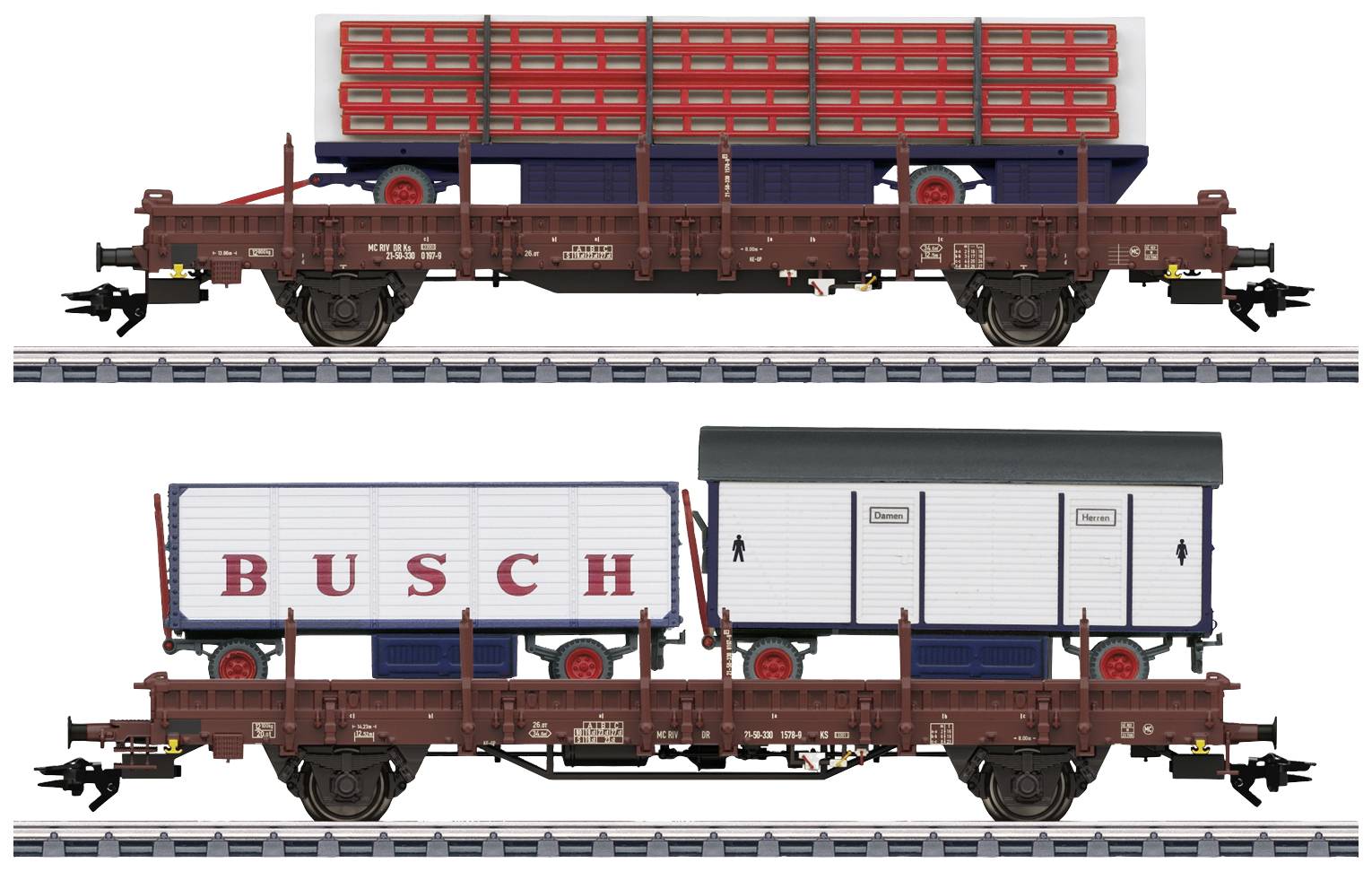 Zwei Modelleisenbahn-Waggons auf Gleisen, beladen mit detaillierten Frachtcontainern. Oben rote Container, unten 'BUSCH'-Anhänger.