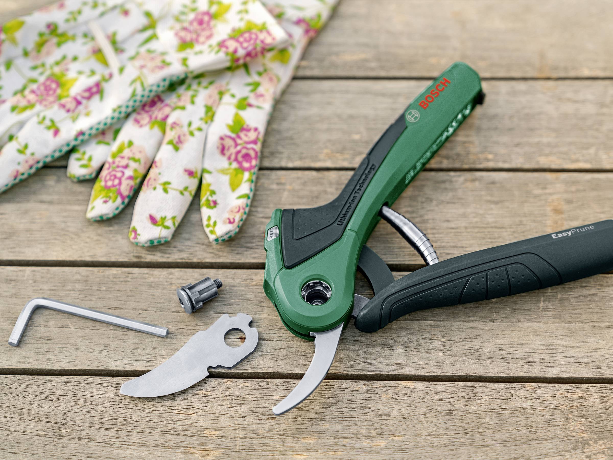 Bosch Home and Garden 06008B2102 EasyPrune Gartenschere 250mm Bypass