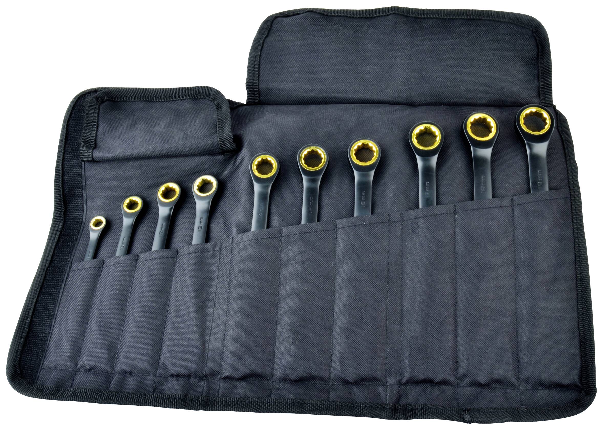 Ein Set von neun Ringschlüsseln in einer aufgerollten schwarzen Tasche.