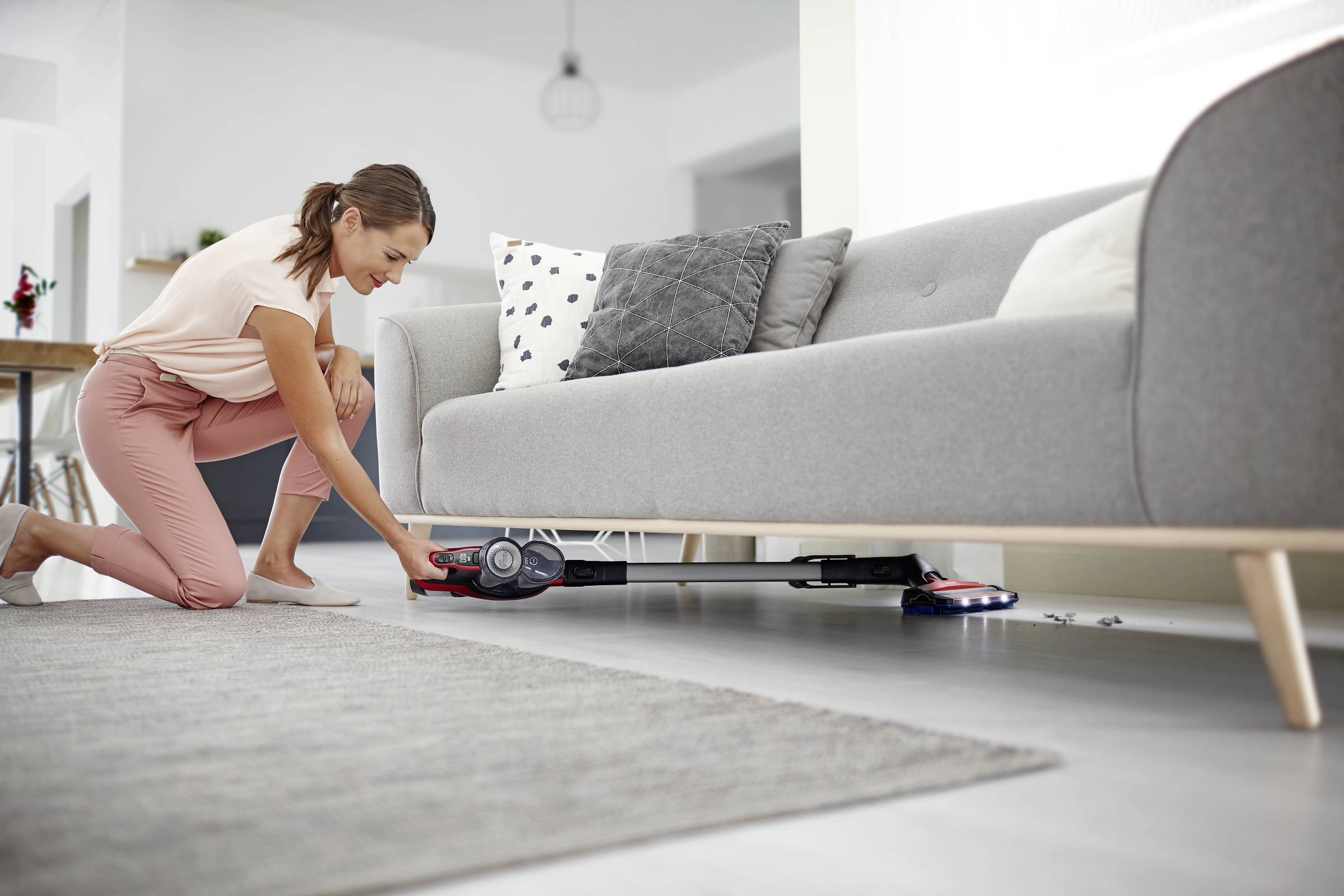 Philips Home XC7043/01 Akku-Handstaubsauger motorbetriebene Saugbürste