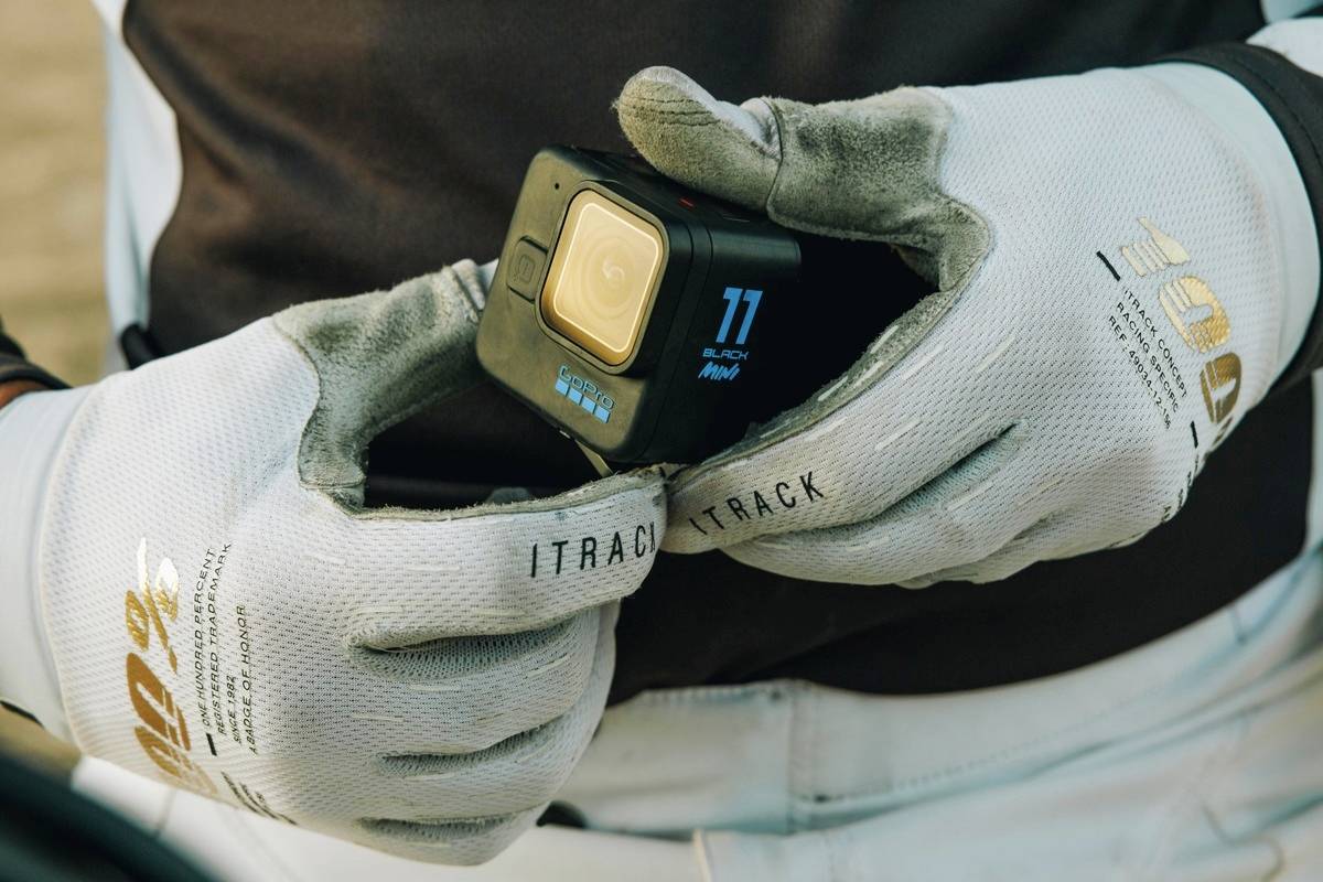 GoPro HERO11 Black Mini Action Cam 2.7K, 5.3K, Bildstabilisierung, Wasserfest, Stoßfest, Gorilla Glass, Zeitlupe, Zeitraffer, WLAN, Bluetooth