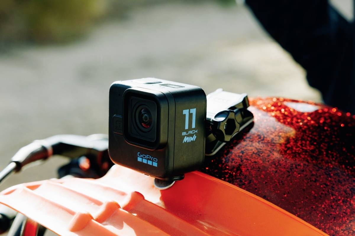 GoPro HERO11 Black Mini Action Cam 2.7K, 5.3K, Bildstabilisierung, Wasserfest, Stoßfest, Gorilla Glass, Zeitlupe, Zeitraffer, WLAN, Bluetooth