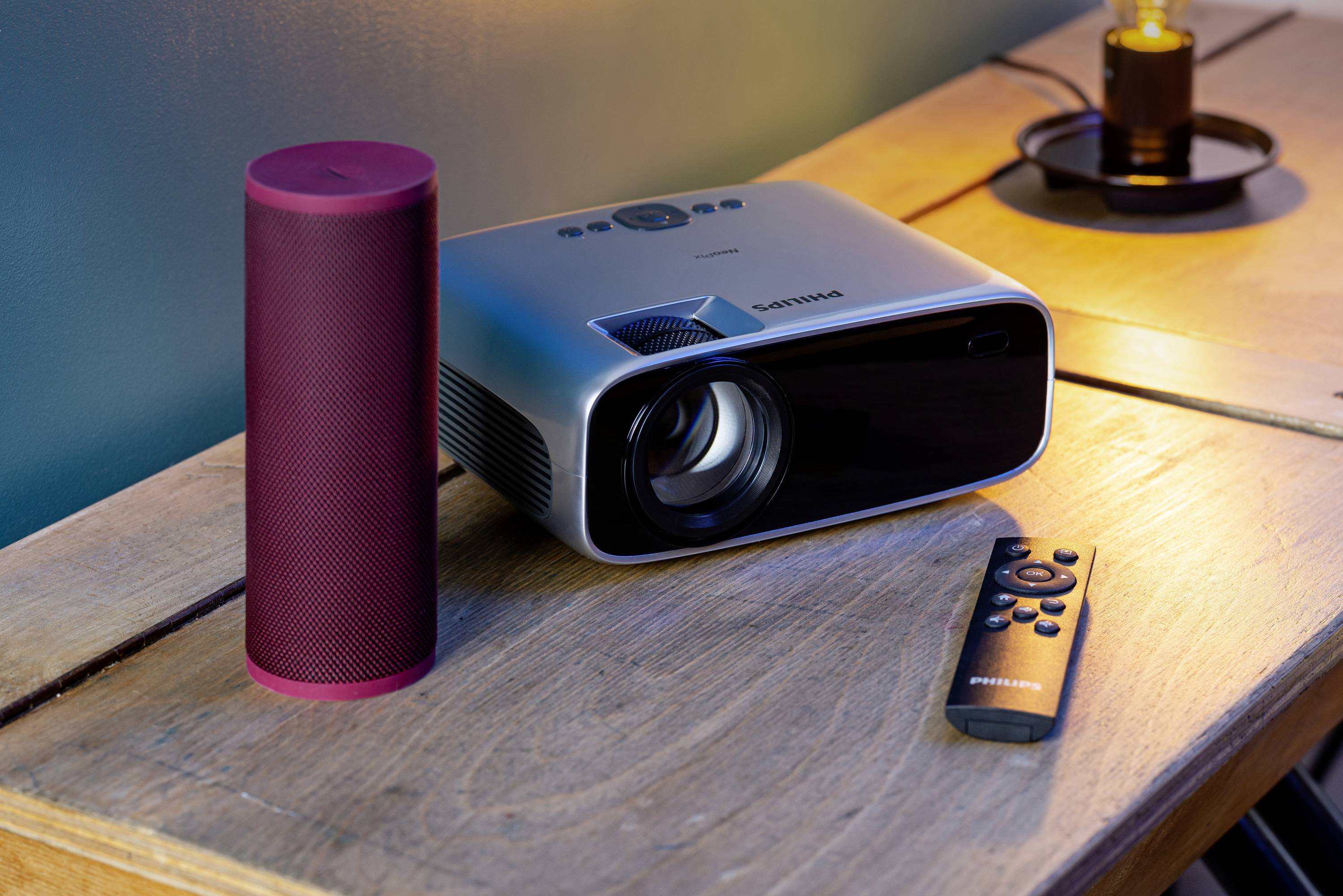 Philips Home Projector Beamer NeoPix Ultra One LCD 100 ANSI-Lumen 1920 x 1080 Full HD Full HD, Integrierter Lautsprecher, mit Fernbedienung, USB Typ