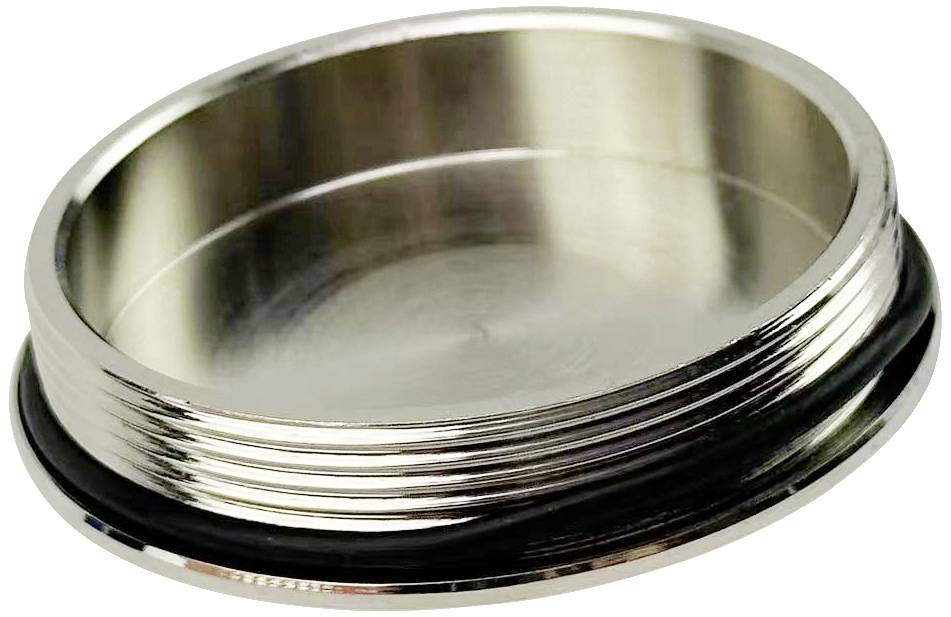 Metallischer Deckel mit Gewinde und schwarzem Dichtungsring, wahrscheinlich für die Abdichtung von Behältern oder Rohren verwendet.