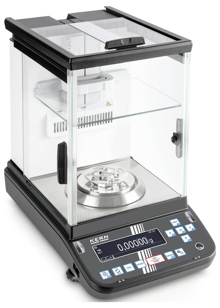 Elektronische Präzisionswaage mit Glasgehäuse, digitalem Display und Edelstahl-Wägeplattform. Ideal für Laboranwendungen.