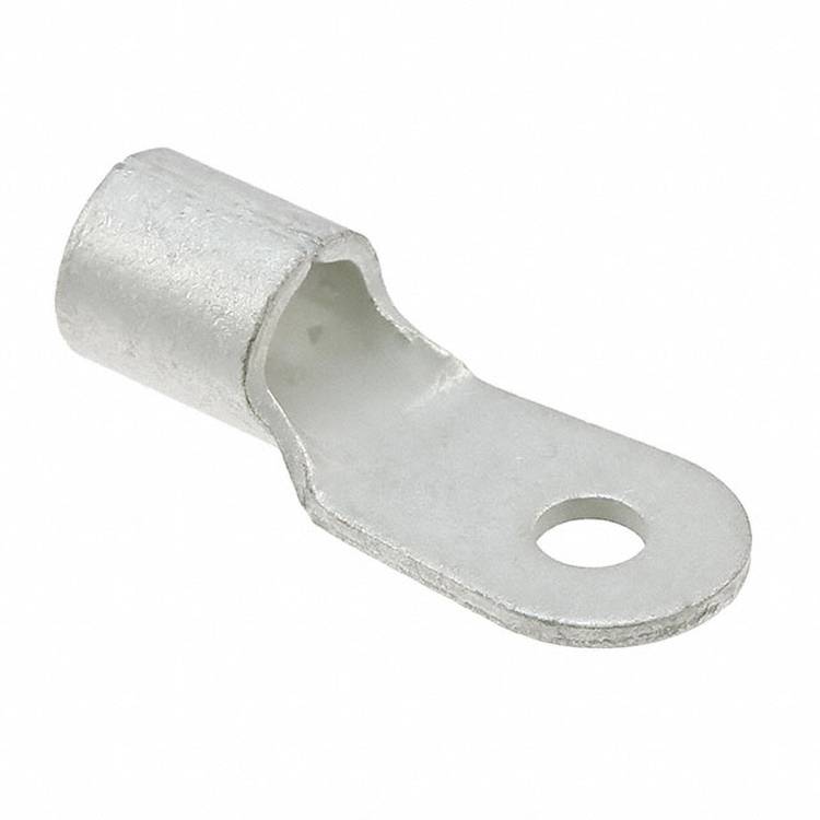 Ein Metallkabelschuh mit einem hohlen zylindrischen Ende zum Einfügen eines Kabels und einem flachen Ende mit einem Loch zur Befestigung mit einem Bolzen.