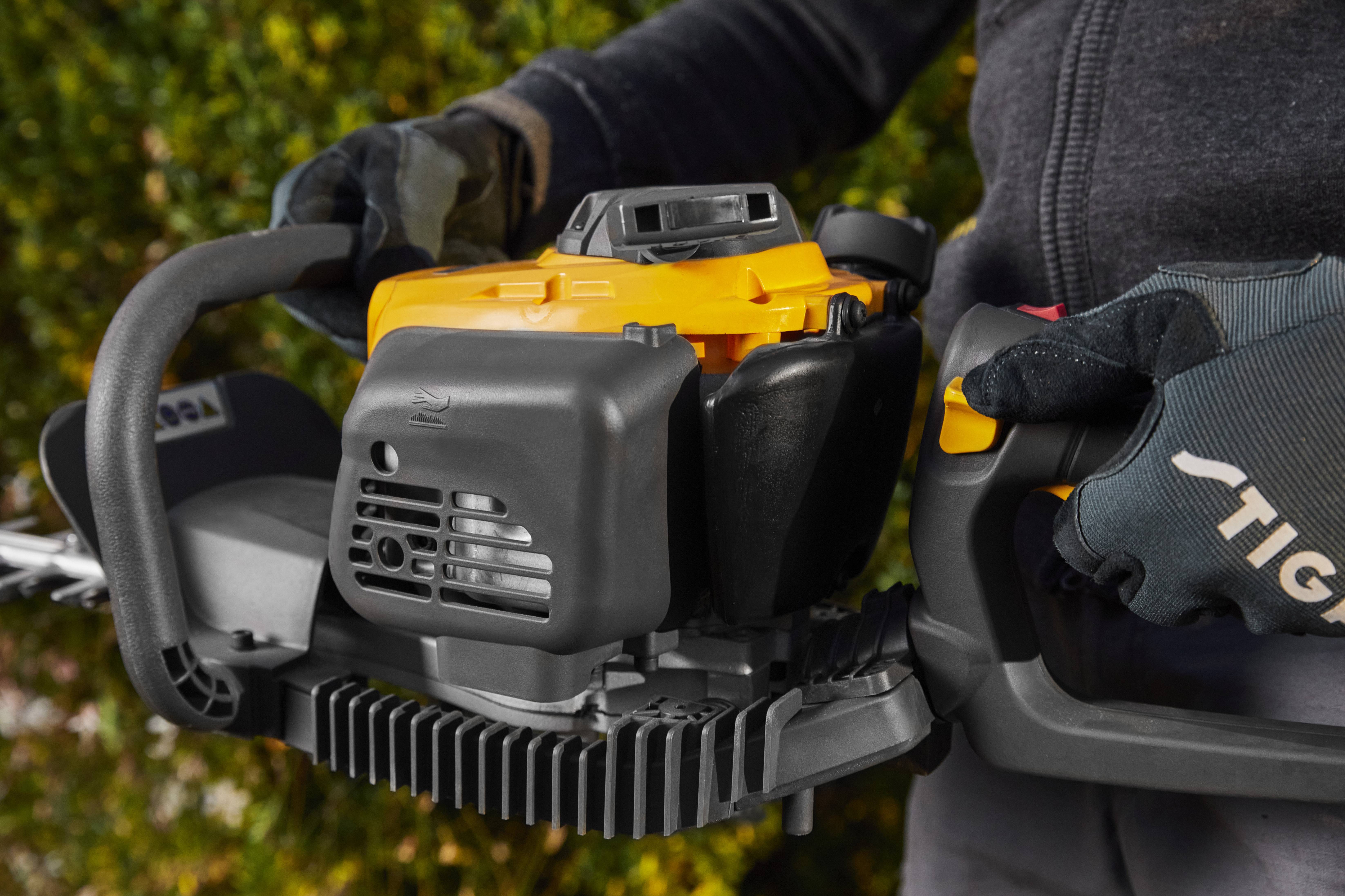 STIGA HT 525 Benzin Heckenschere 0.65kW 600mm