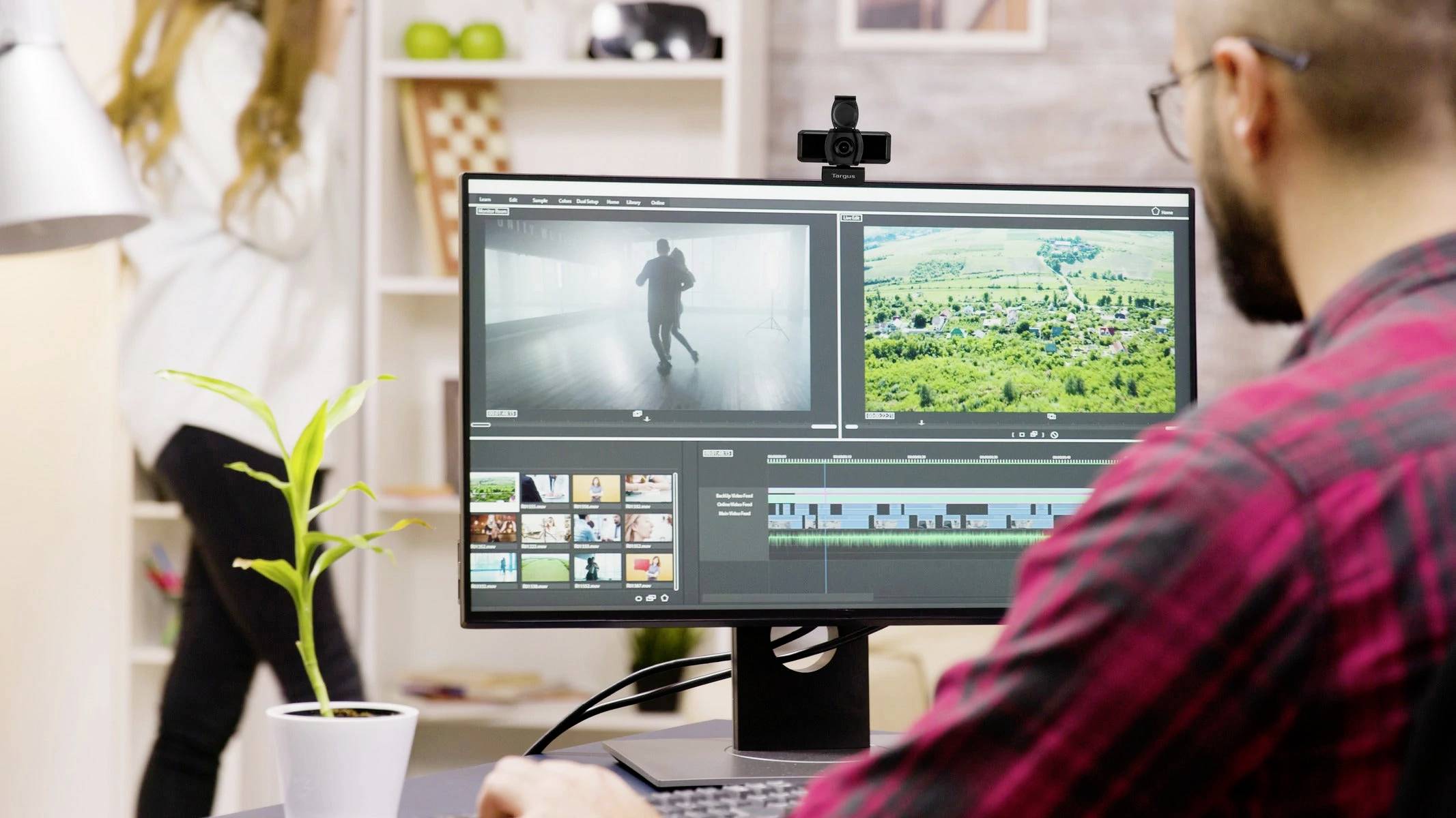 Targus Webcam Pro Full HD-Webcam 1920 x 1080 Pixel Integrierte Abdeckblende, Klemm-Halterung, Standfuß