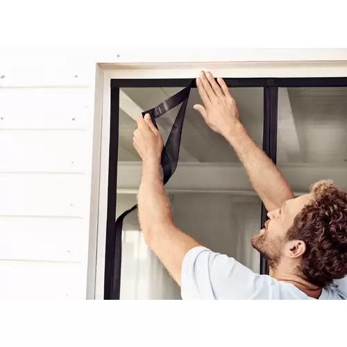 Tesa Fliegengitter 55394-00000-00 Magnetvorhang (B x H) 1.00m x 2.20m Anthrazit 1St. Tesa Fliegengitter 55394-00000-00 Magnetvorhang (B x H) 1.00m x 2.20m Anthrazit 1St.