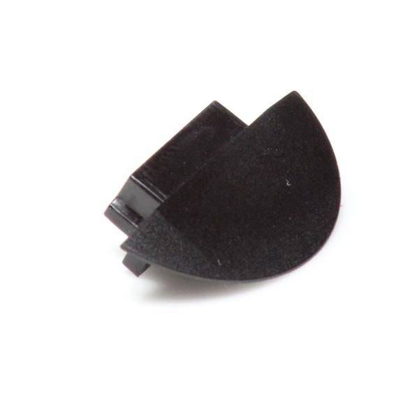 Schwarzer, halbkreisförmiger Kunststoffgegenstand mit flacher Basis, möglicherweise ein Teil eines größeren mechanischen Systems.