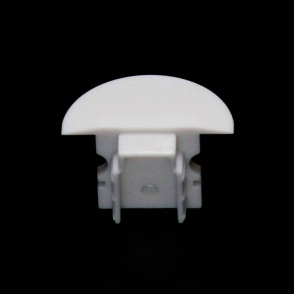 Ein weißer, halbkreisförmiger Kunststoffclip vor schwarzem Hintergrund.用途不明,可能用于固定或连接结构。