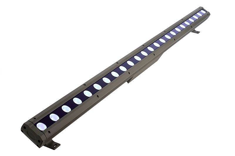 Langes, rechteckiges LED-Licht mit mehreren Leuchtpunkten in einer Reihe, geeignet für Bühnen- oder Außenbeleuchtung.