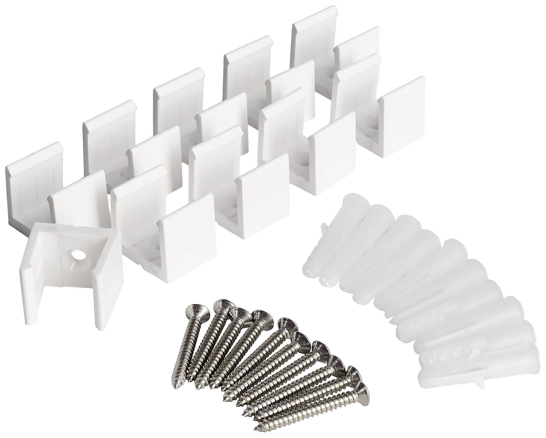 Weiße Kunststoffhalterungen, Schrauben und Dübel gruppiert. Zubehör für die Montage an Wänden oder zur Fixierung von Objekten.