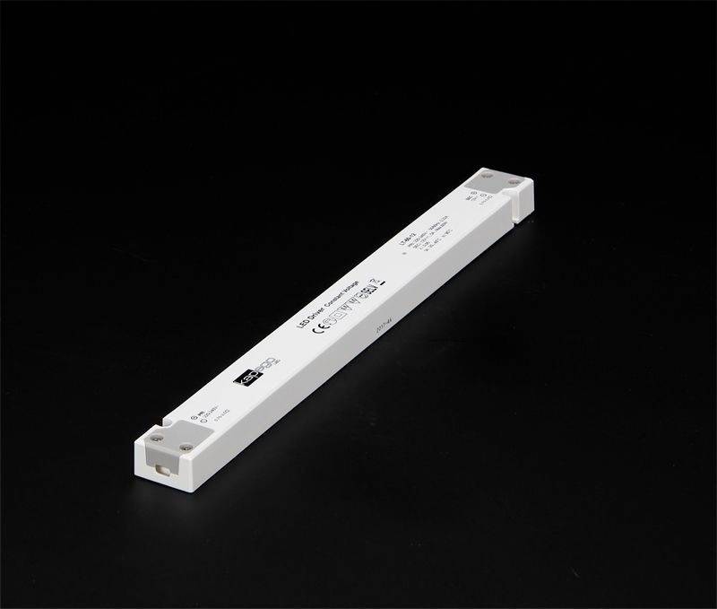Deko Light LONG-FLAT, CV LED-Trafo Konstantspannung 0mA - 5A 12 V/DC 1St.