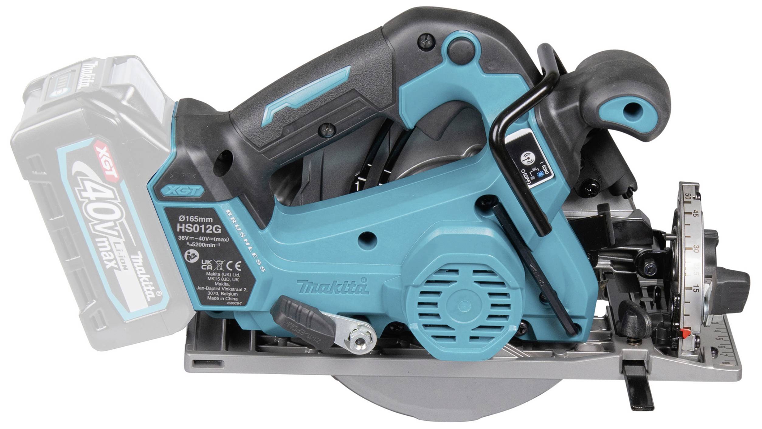 Akku-Handkreissäge in türkis und schwarz, seitlich gezeigt. Leistungsstarkes Werkzeug, geeignet für präzise Holzbearbeitung.