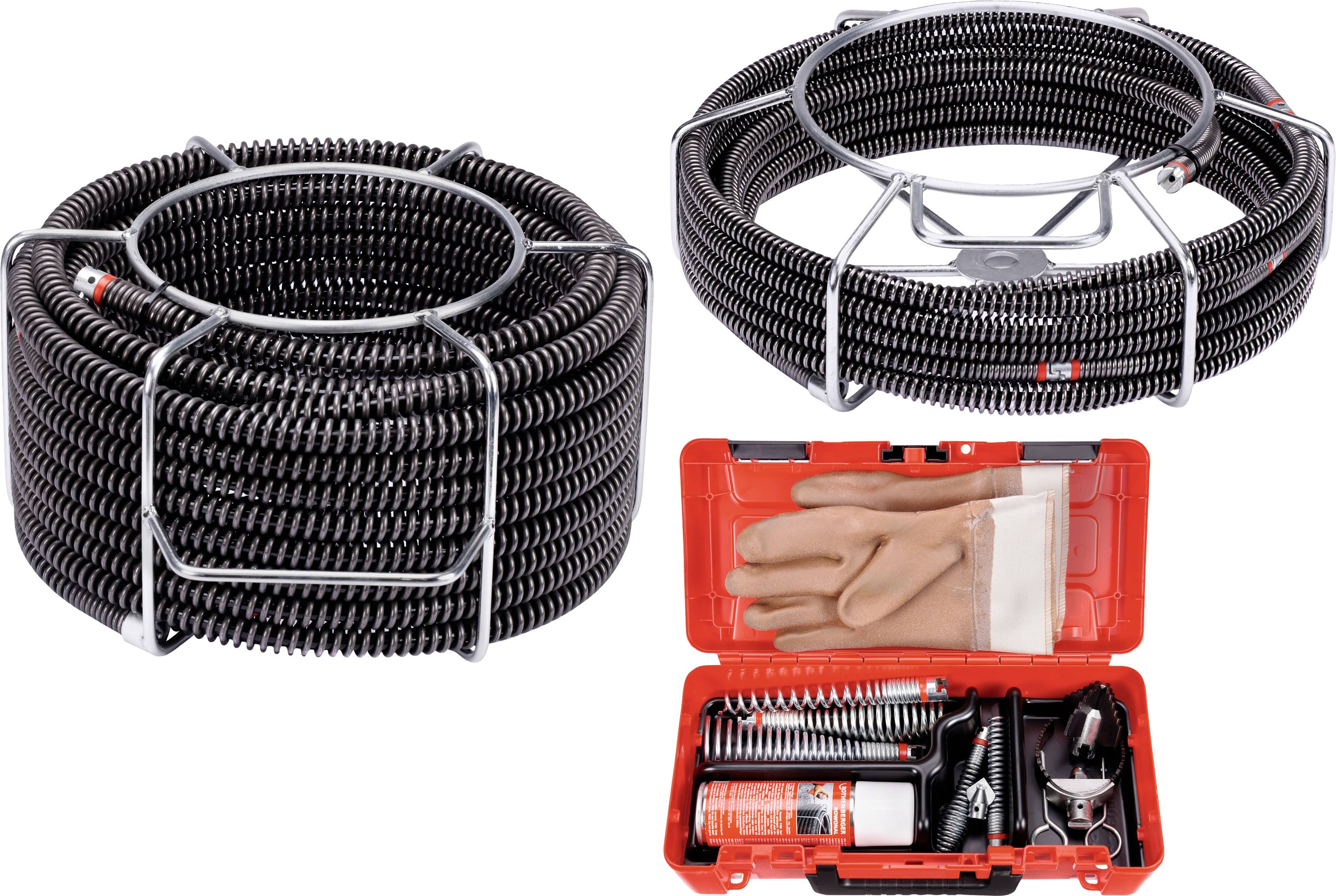 Zwei Rohrreinigungsspiralen in Metallgestellen und ein offener roter Werkzeugkasten mit Handschuhen und Reinigungswerkzeug.