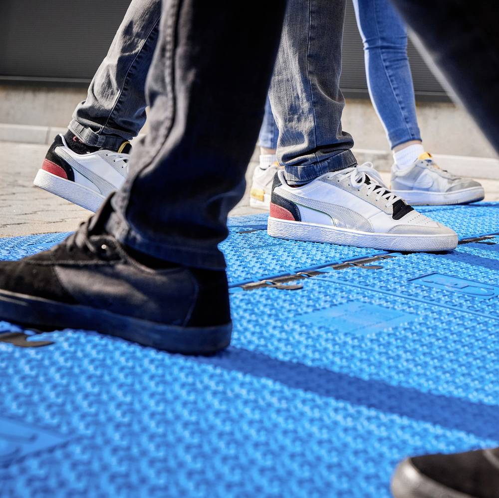 DEFENDER by Adam Hall Rampen-Modul 869301BLU Polyurethan Blau 1000mm Inhalt: 1St.