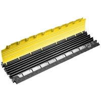 DEFENDER by Adam Hall Kabelbrücke 85150LUX Polyurethan Schwarz/Gelb Anzahl Kanäle: 6 1010mm Inhalt: 1St. DEFENDER by Adam Hall Kabelbrücke 85150LUX Polyurethan Schwarz/Gelb Anzahl Kanäle: 6 1010mm Inhalt: 1St.