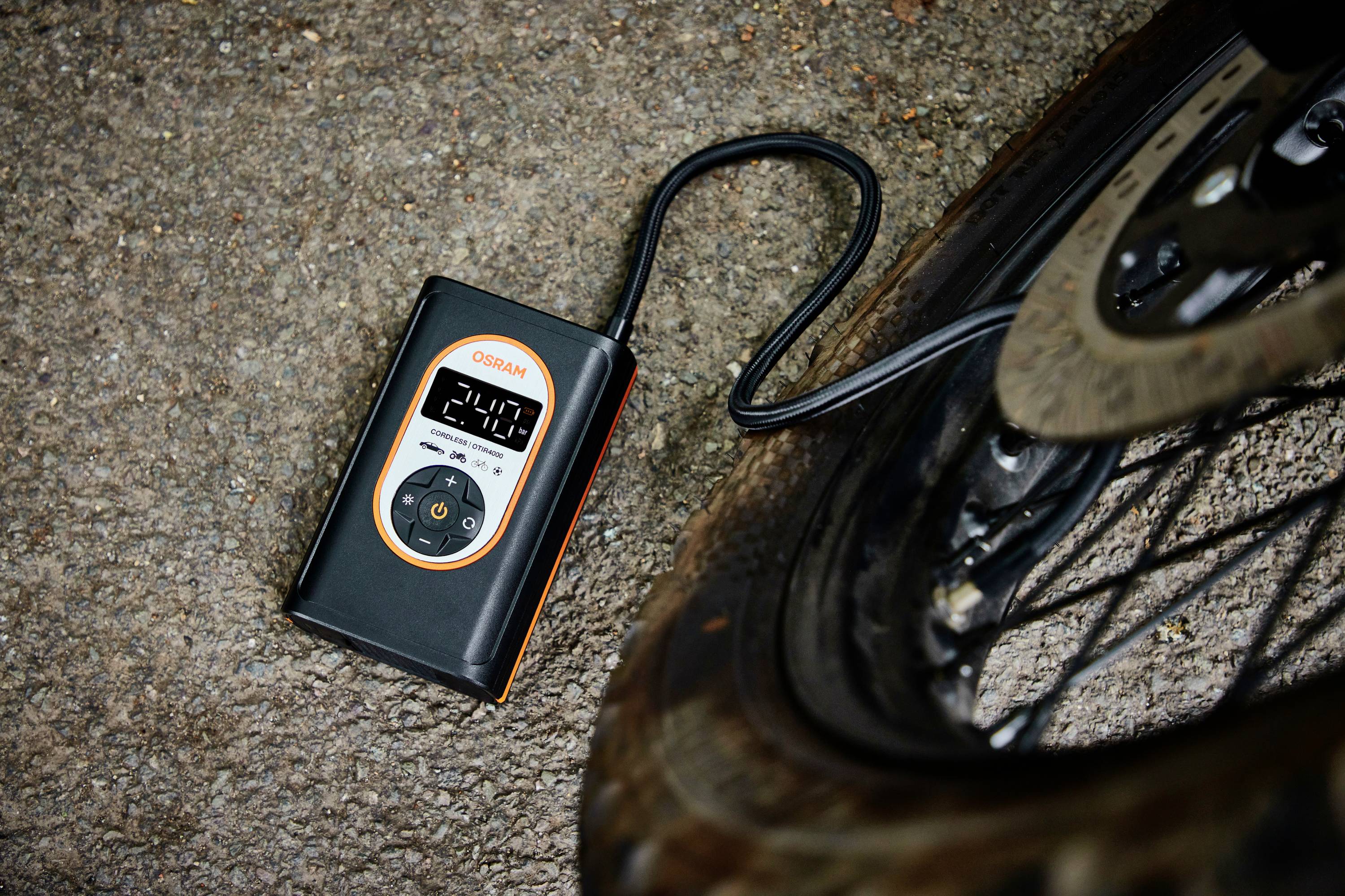 Osram Automotive OTIR4000 Kompressor TYREinflate 4000 8.3 bar Aufbewahrungs-Box/-Tasche, Automatische Abschaltung, mit