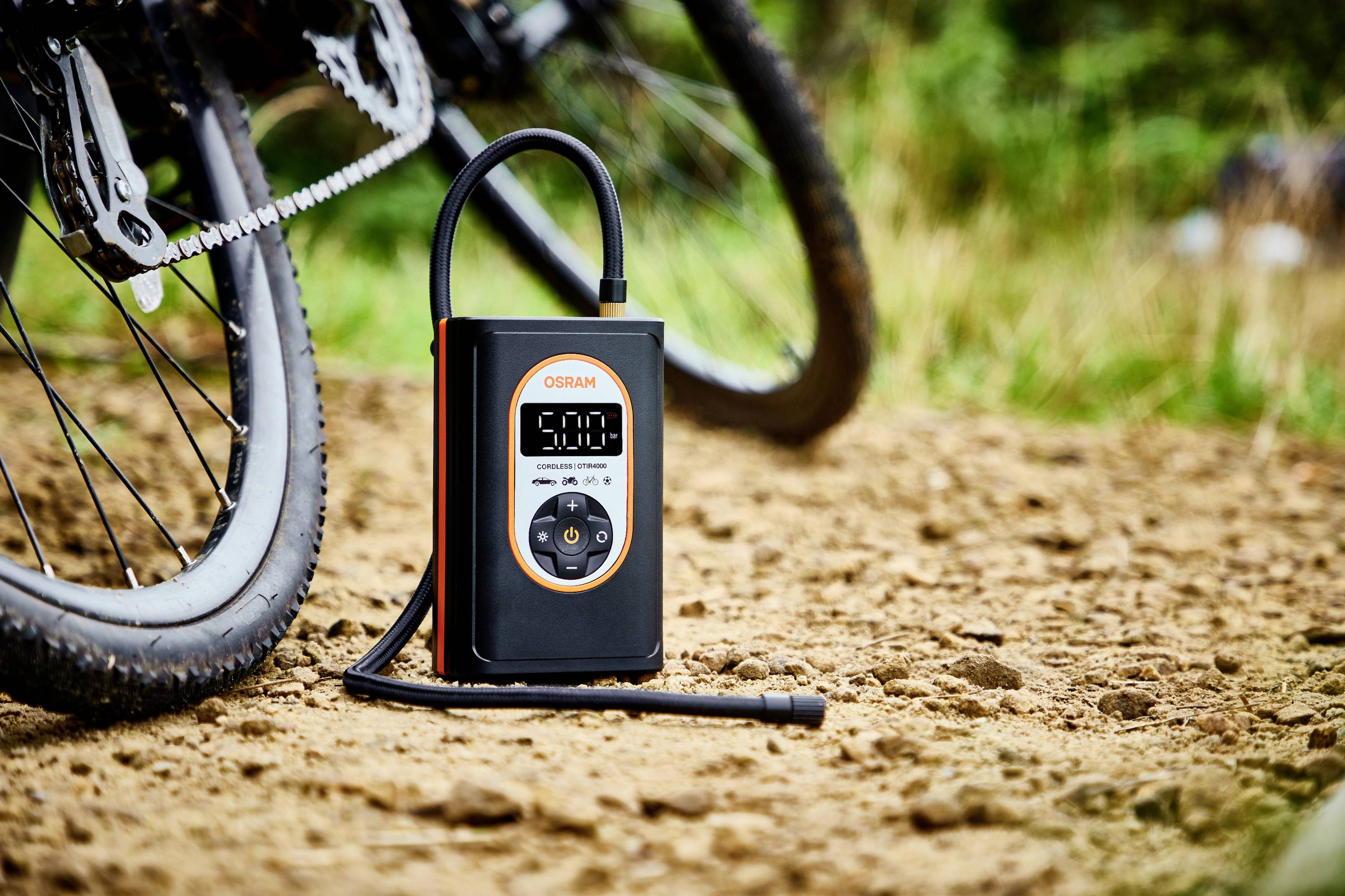 Osram Automotive OTIR4000 Kompressor TYREinflate 4000 8.3 bar Aufbewahrungs-Box/-Tasche, Automatische Abschaltung, mit