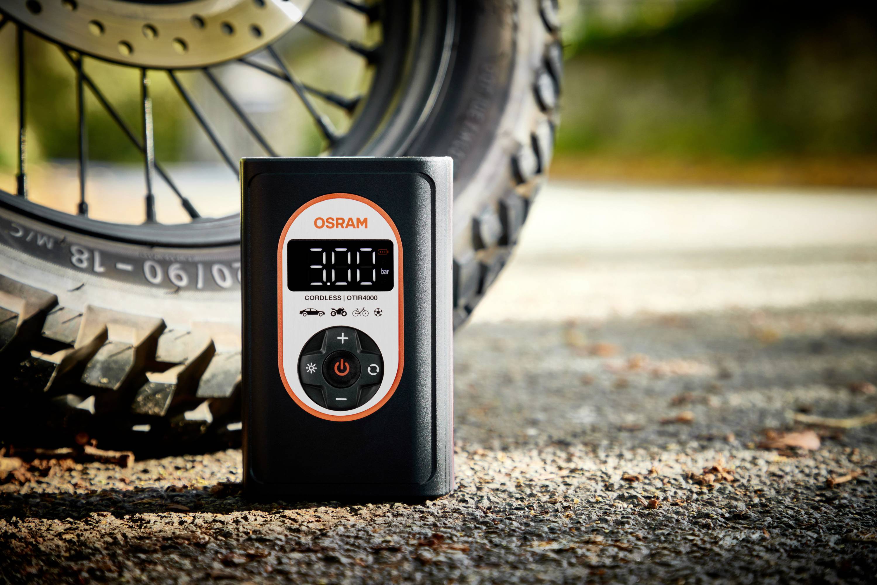 Osram Automotive OTIR4000 Kompressor TYREinflate 4000 8.3 bar Aufbewahrungs-Box/-Tasche, Automatische Abschaltung, mit