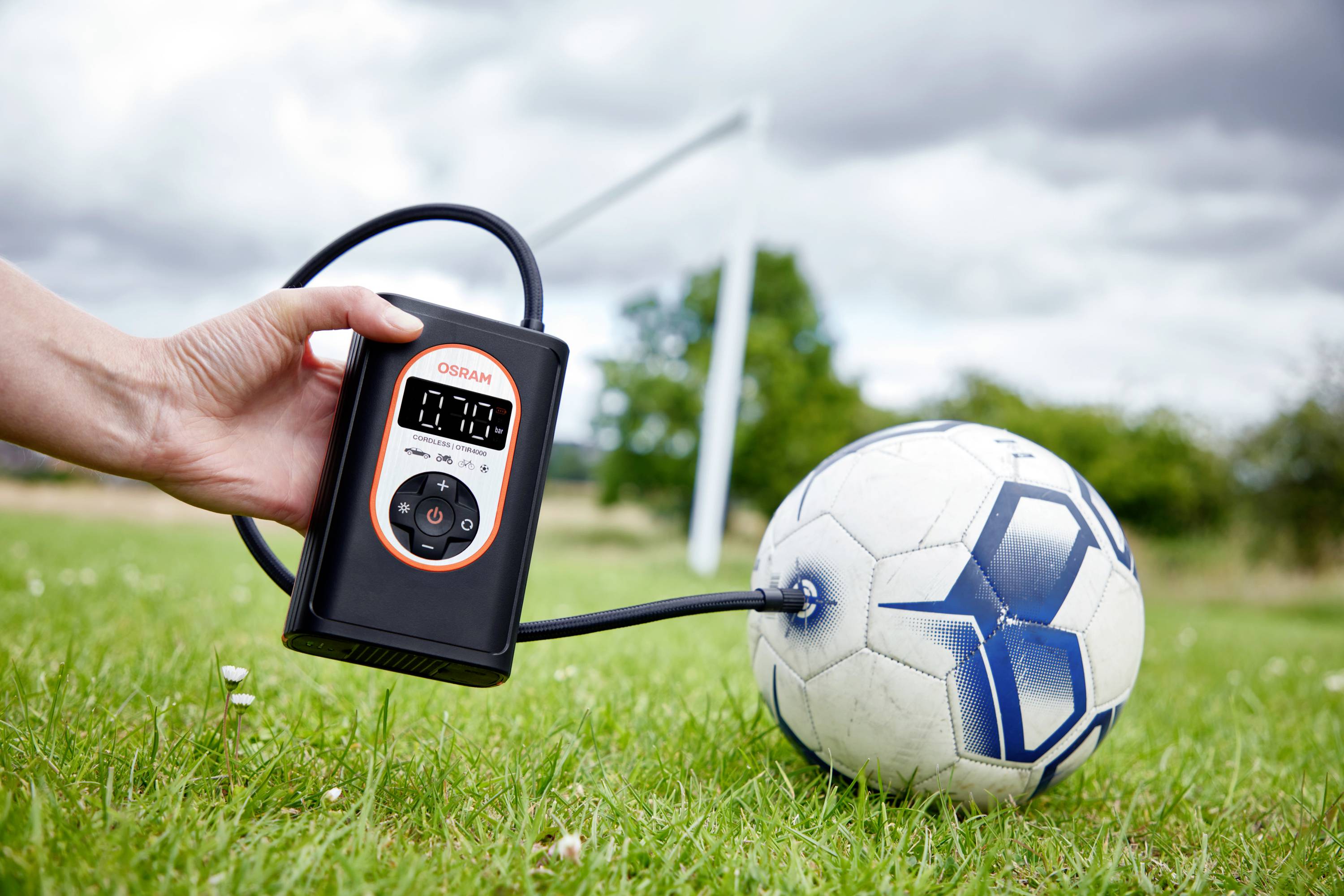 Osram Automotive OTIR4000 Kompressor TYREinflate 4000 8.3 bar Aufbewahrungs-Box/-Tasche, Automatische Abschaltung, mit