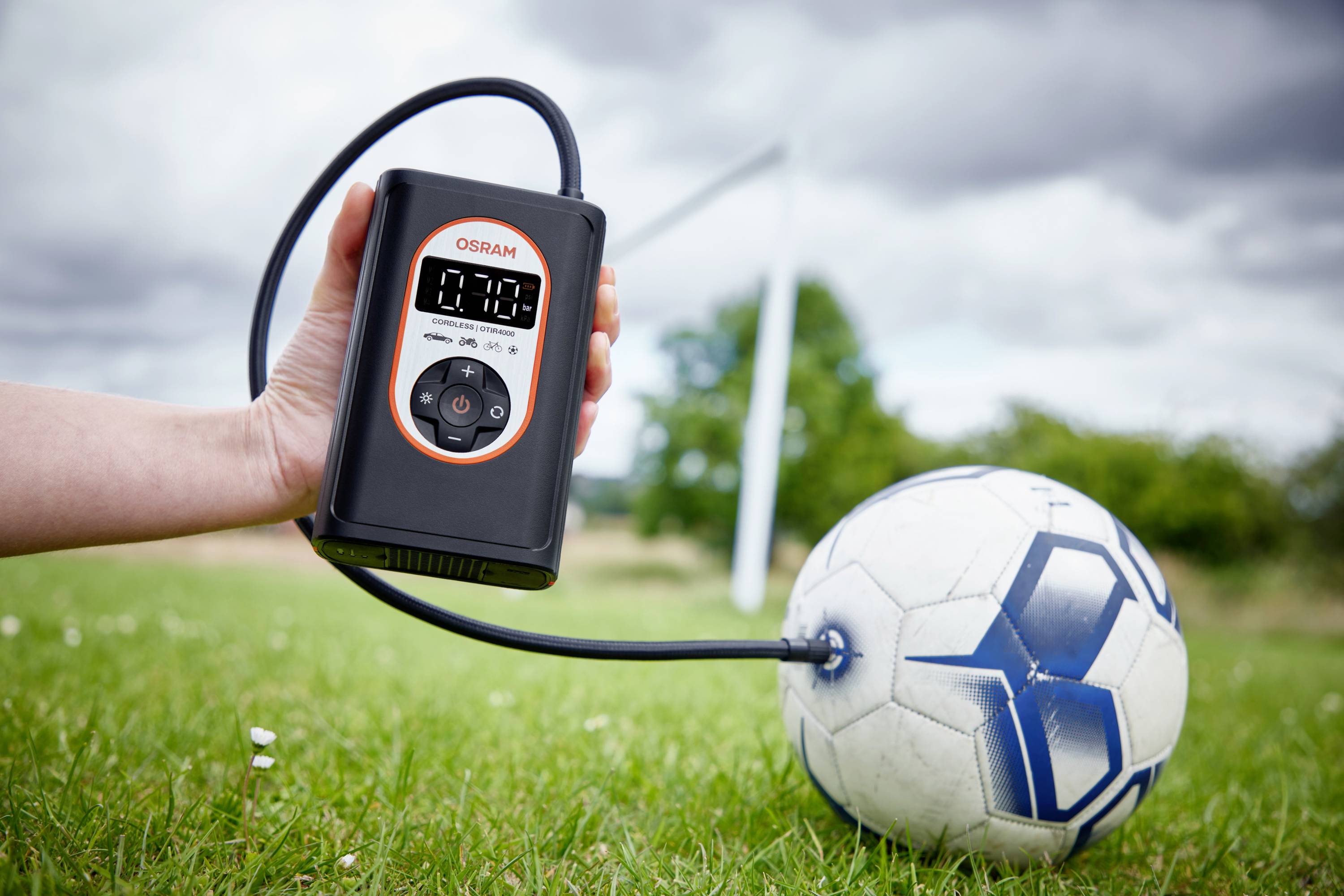 Osram Automotive OTIR4000 Kompressor TYREinflate 4000 8.3 bar Aufbewahrungs-Box/-Tasche, Automatische Abschaltung, mit