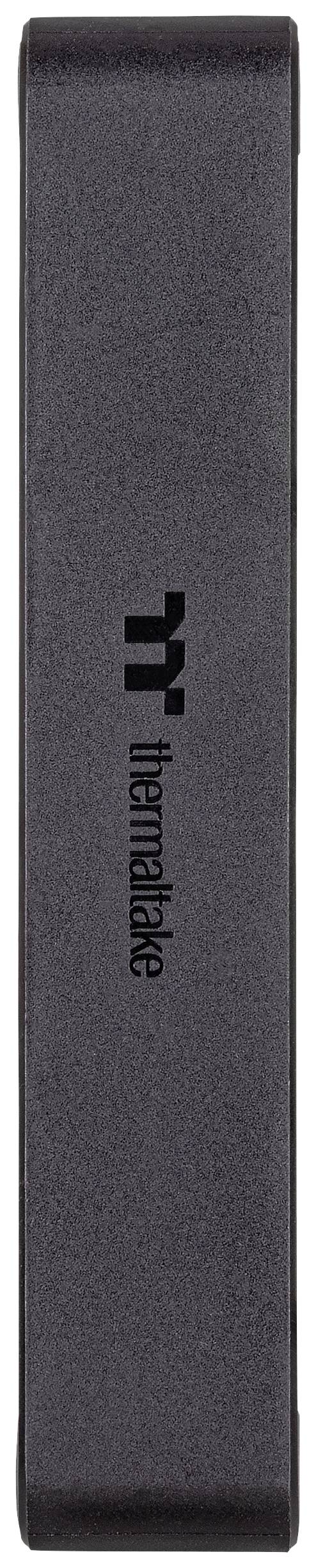 Schwarzes Elektronikgerät mit dem Logo von Thermaltake auf der Vorderseite.