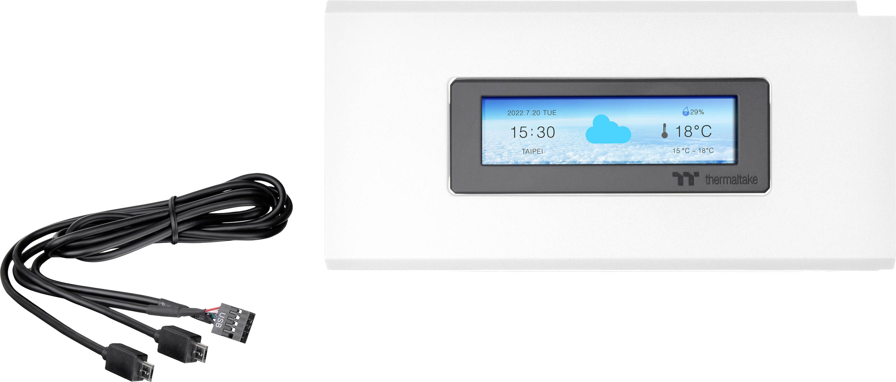 Ein digitales Thermostat zeigt die Raumtemperatur von 18°C und die Uhrzeit 15:30 an. Links liegen zwei Kabel.