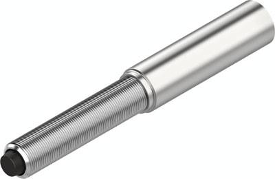 Metallischer zylindrischer Sensor mit Gewindekörper und abgerundetem Endstück. Eignet sich zur Erkennung von Objekten in Maschinenbau-Anwendungen.