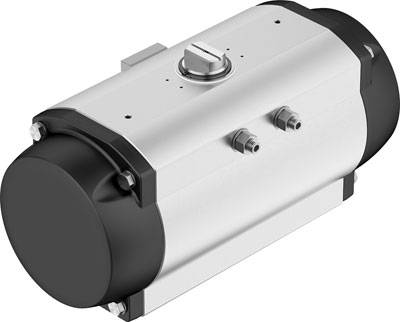 Pneumatischer Antrieb in silberfarbenem Gehäuse mit schwarzen Endkappen, zwei Anschlüssen und einem Drehknopf oben.