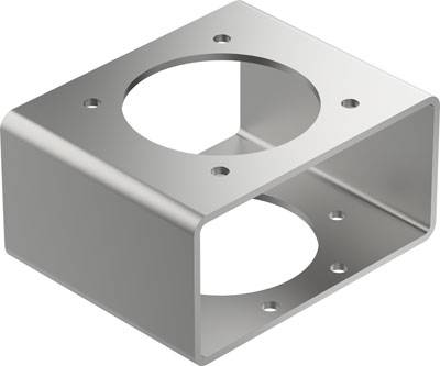 Silberfarbener rechteckiger Metallwinkel mit zwei runden Löchern und mehreren kleineren Bohrungen an den Seiten, für Befestigungszwecke.