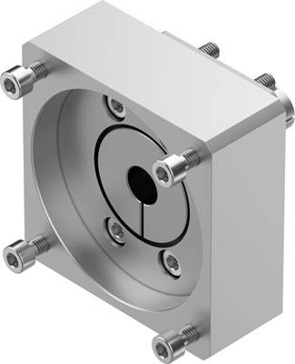 Ein quadratischer Metallblock mit zentralem kreisförmigem Loch, befestigt durch sechs Schrauben an den Ecken, möglicherweise ein Maschinenteil.