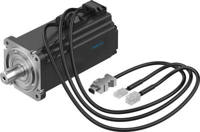 Ein schwarzer Servomotor mit Kabeln und Steckverbindungen von Festo.